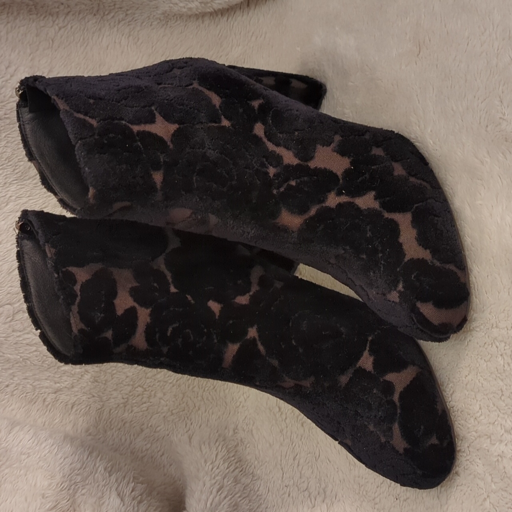 Sundance 40 Velvet Floral Burnout Booties 9.5
